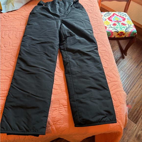 Youth Black Snow / Ski Pants by The Children's Place ⛷️ - Picture 4 of 6